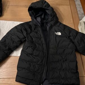 The North Face Kids Perrito Water Repellent reversible hooded quilted jacket